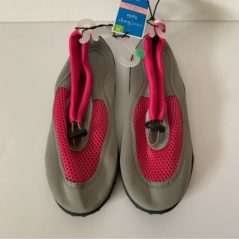 NWT. WEST LOOP Girls Water Shoes - Picture 2 of 6